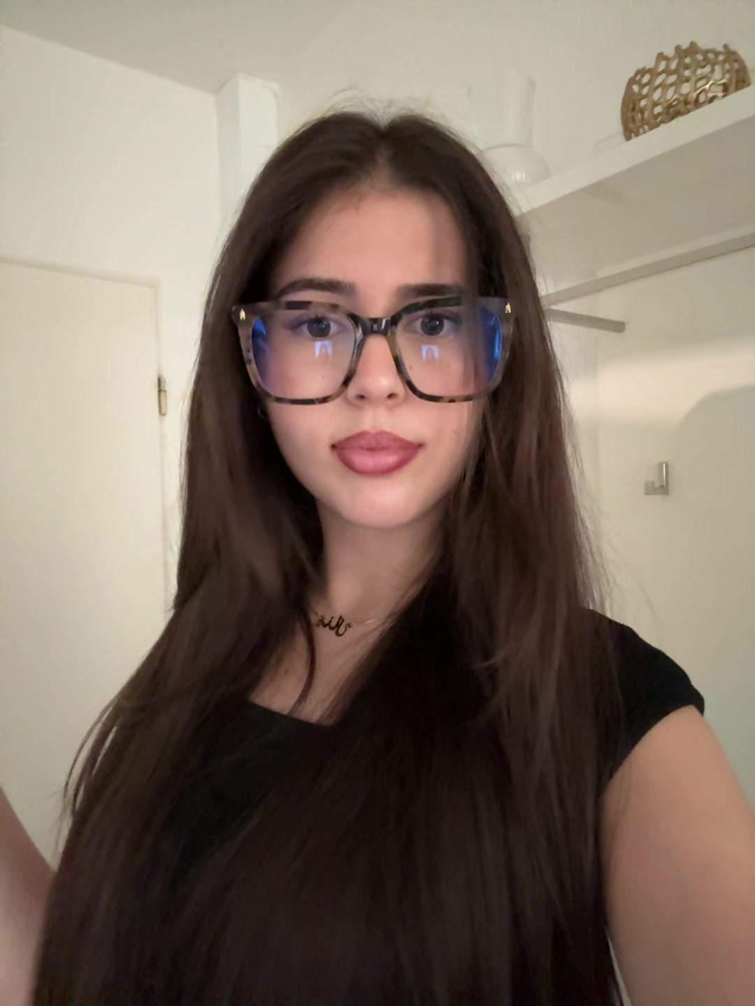 @منال
