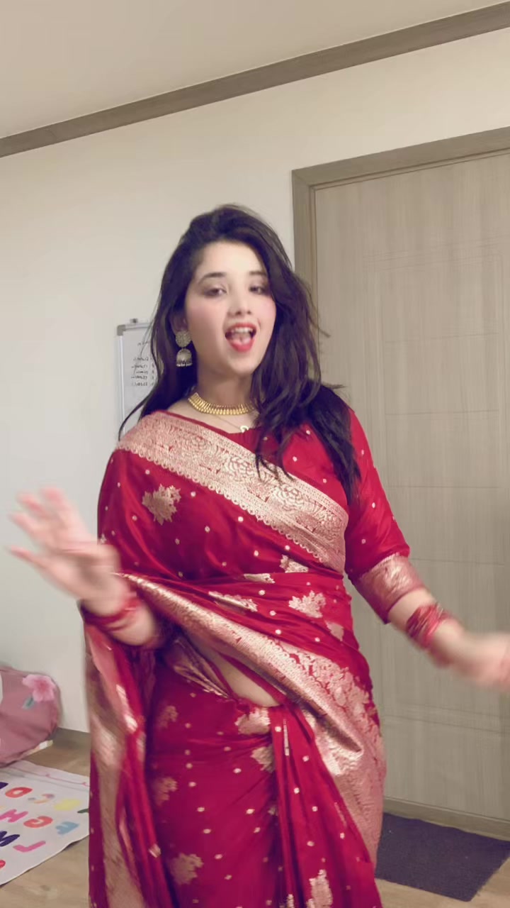 @Binitaa ᥫ᭡🥰