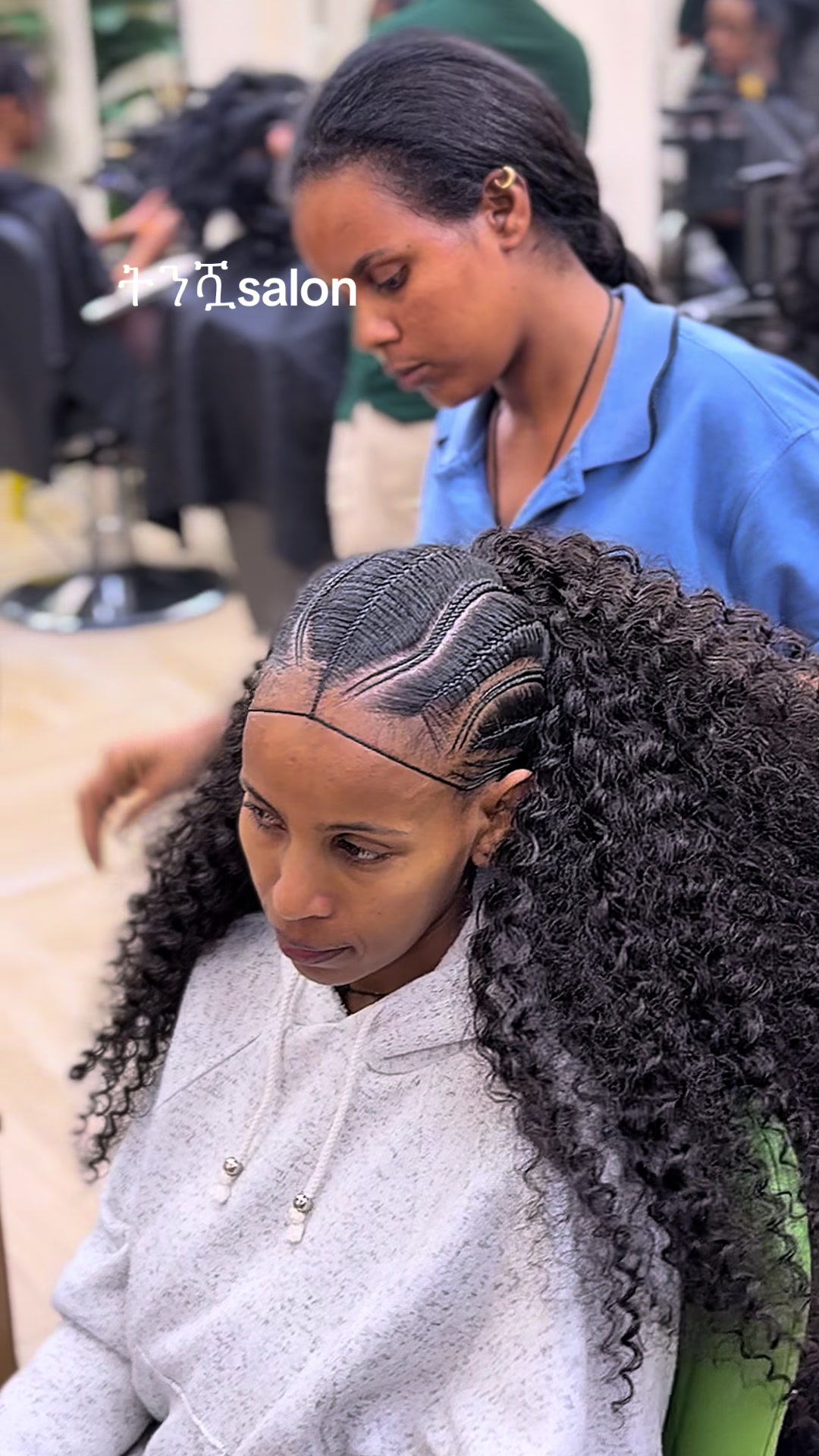 @Tommysimple-make up ትንሿ salon