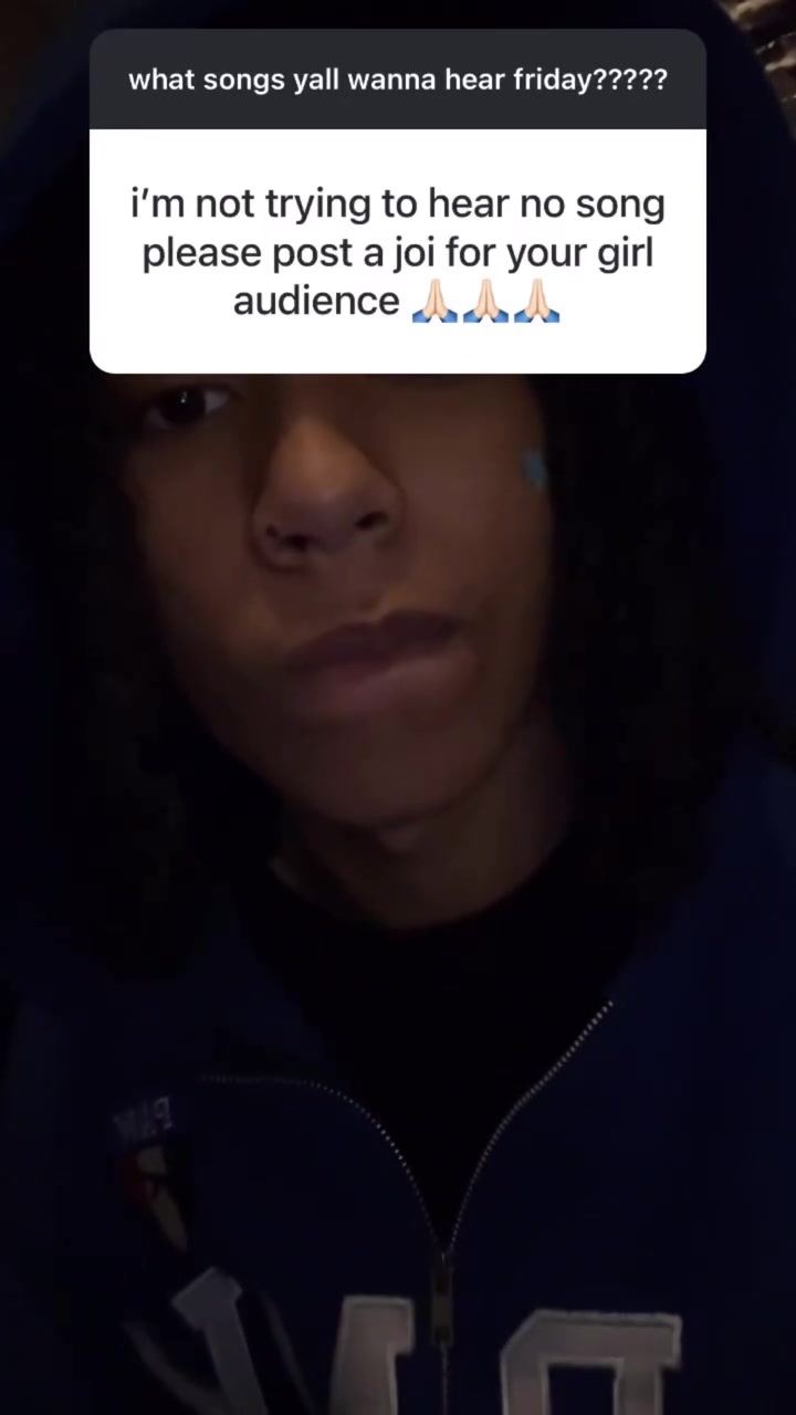 @⃟