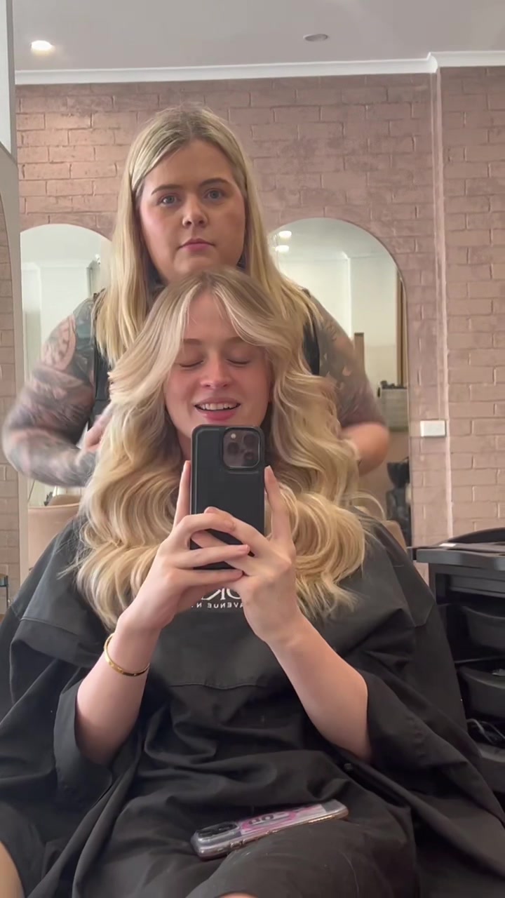 @SAMMY | HAIRSTYLIST