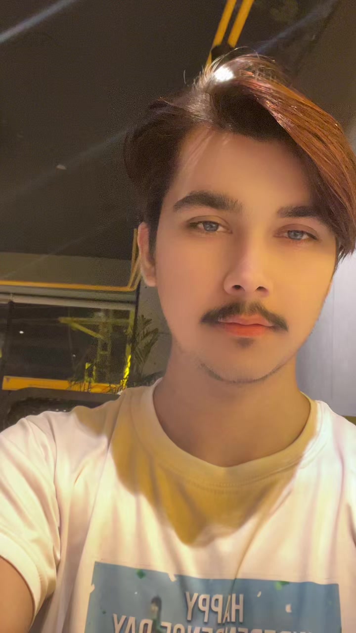 @Xaini 😎