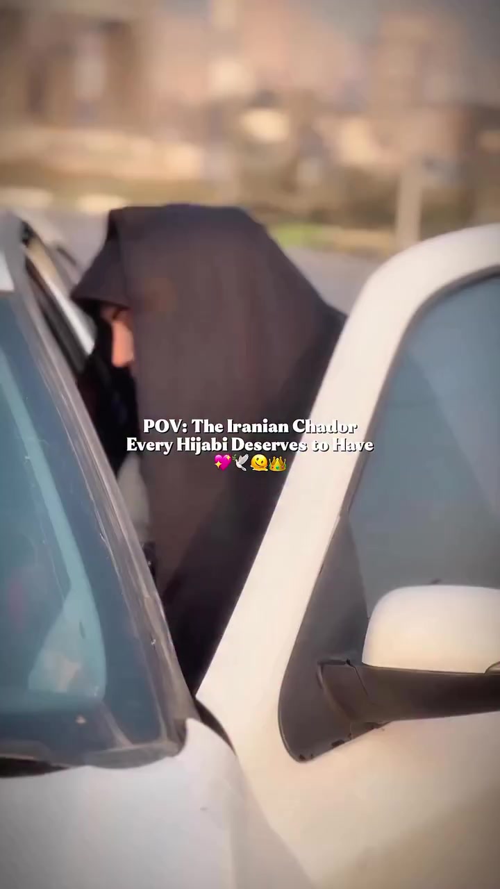 @Raziahijabs.com