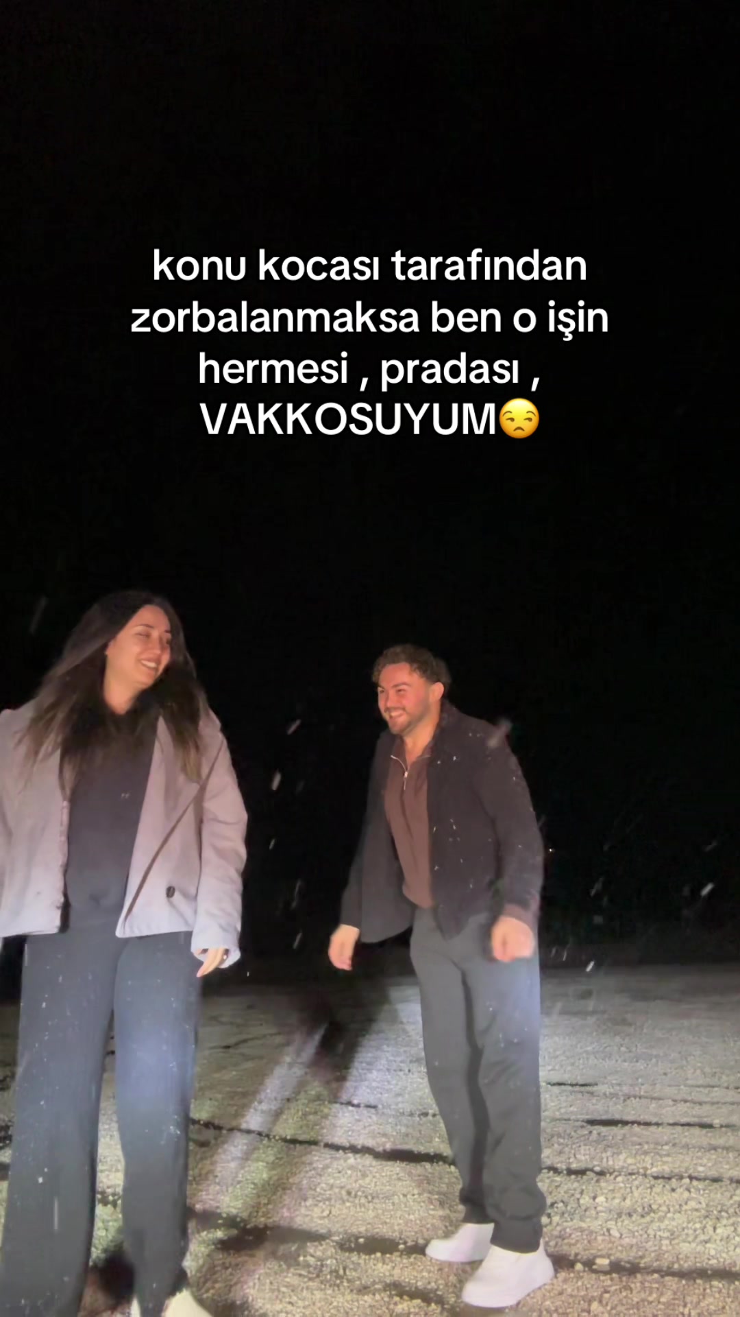 @zeyyneptuhan