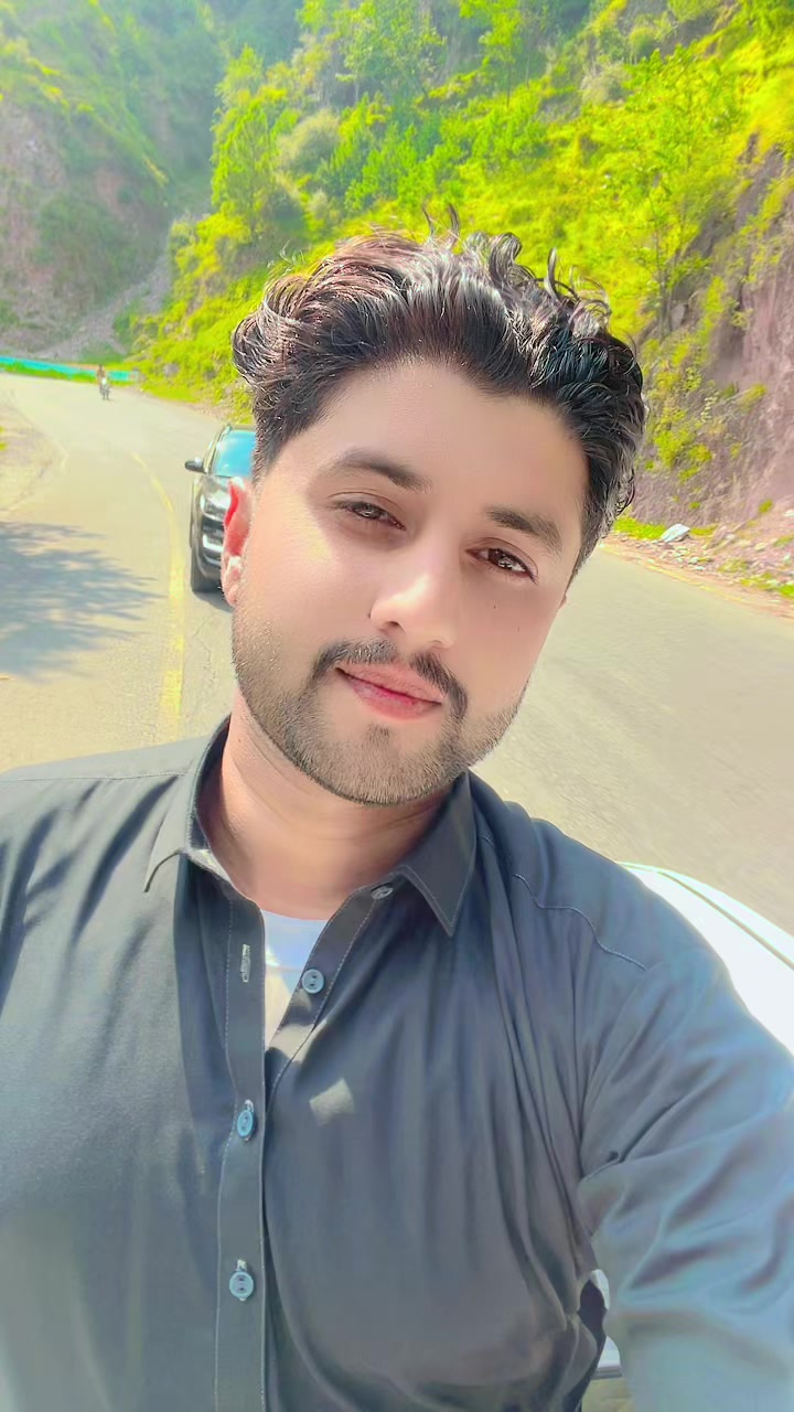 @💞MǍĽİĶ🇵🇰