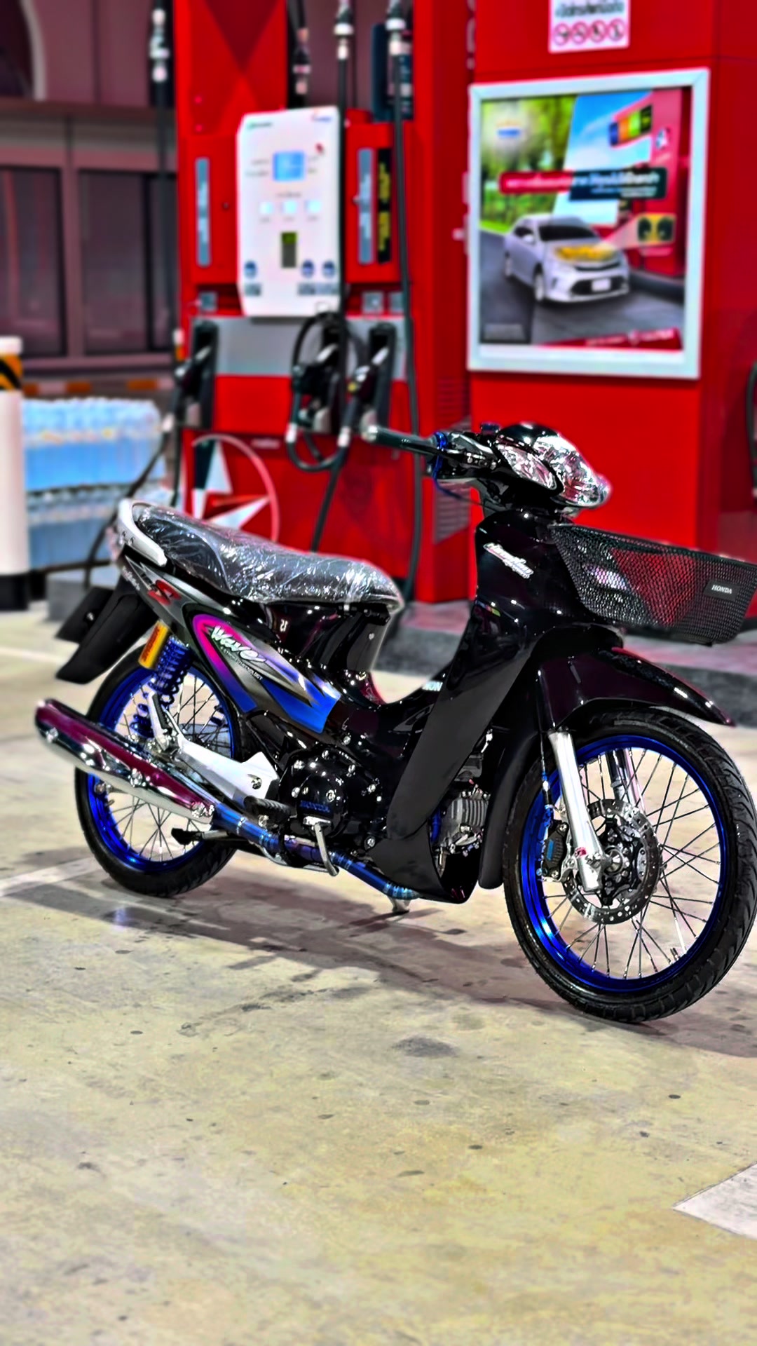 @Chaiyot Phumphuang