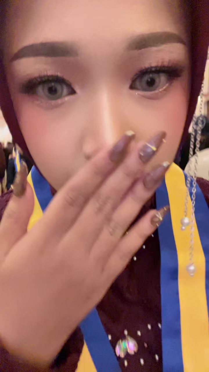 @vi