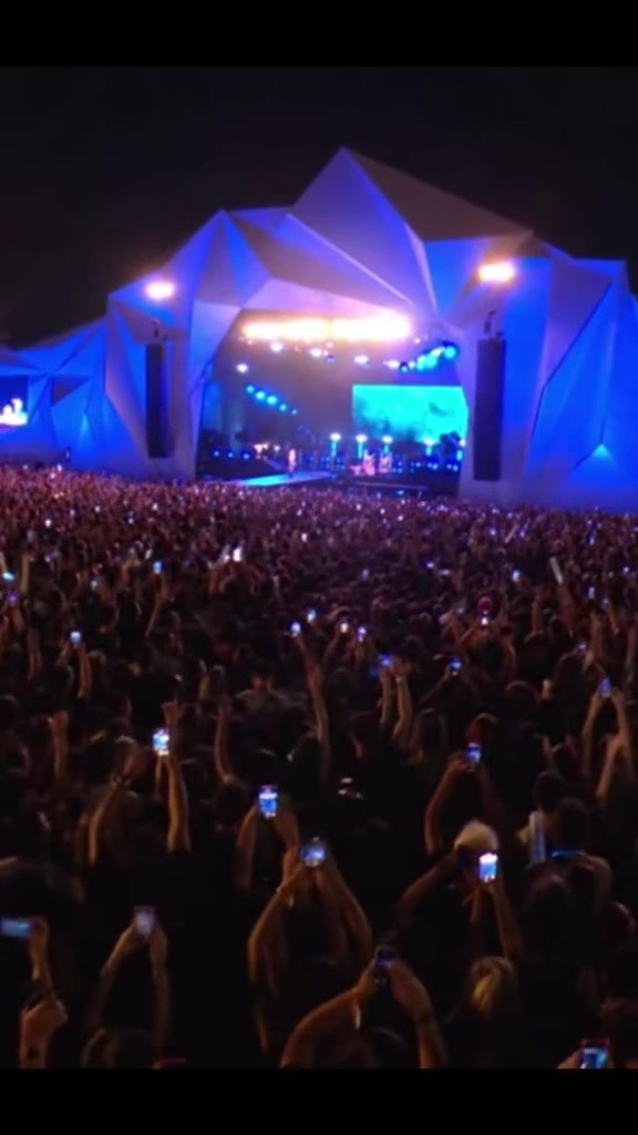 @AVRIL LAVIGNE BRASIL