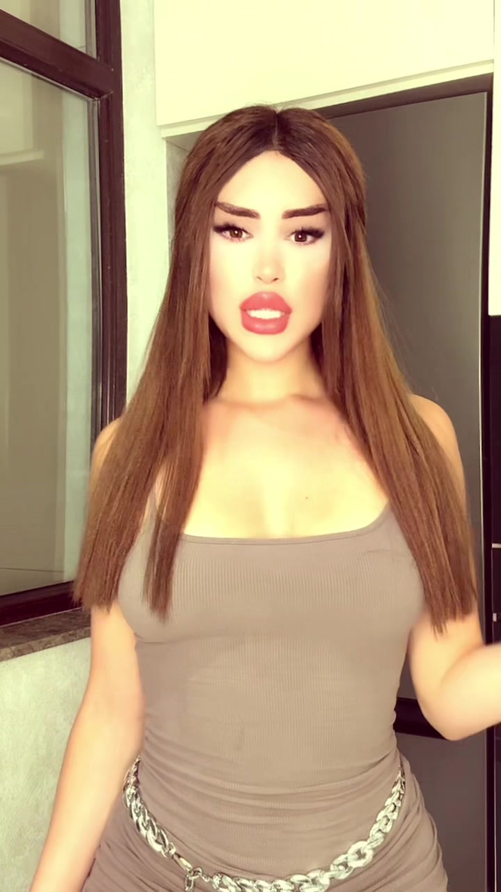 @Məleykə Akbərli