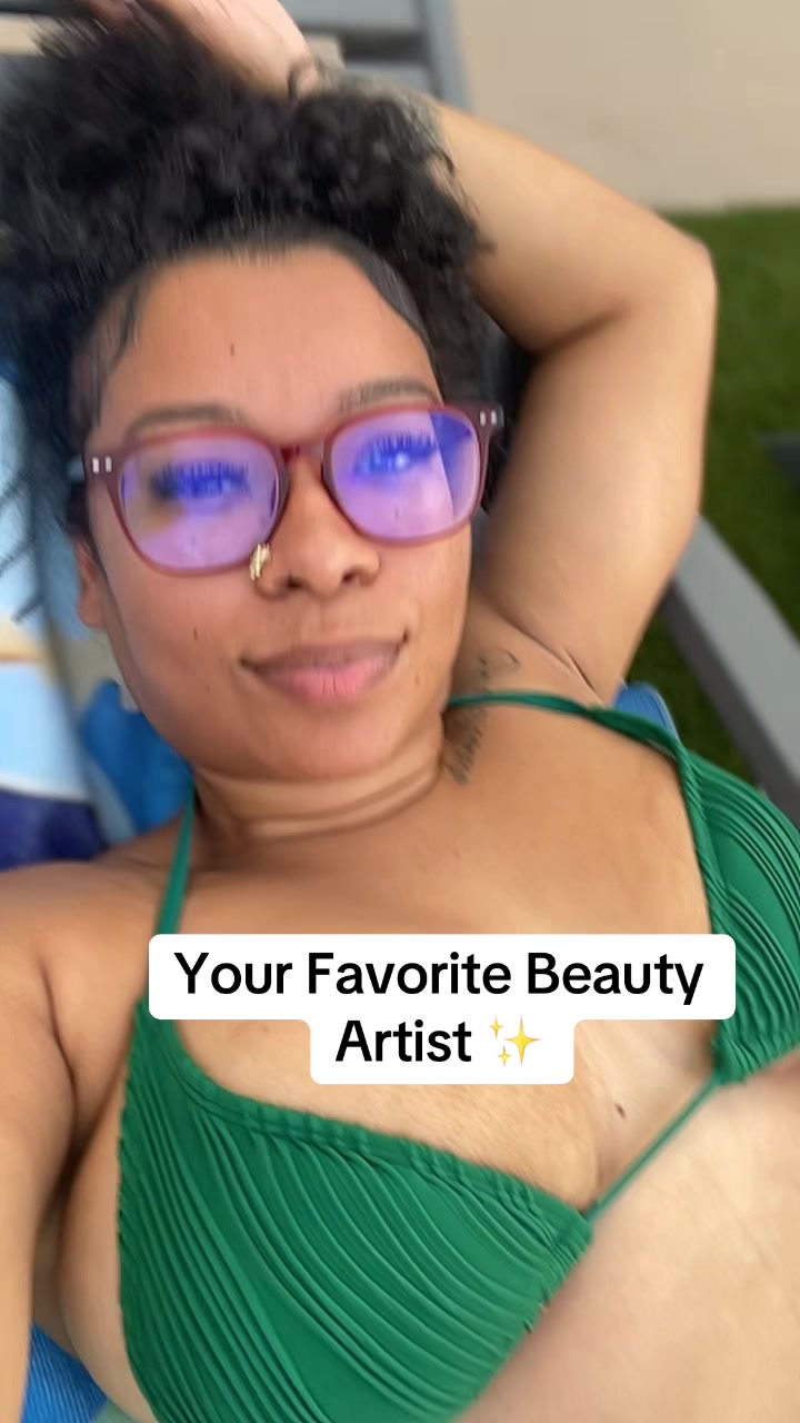 @🌻 AshMonique ✨