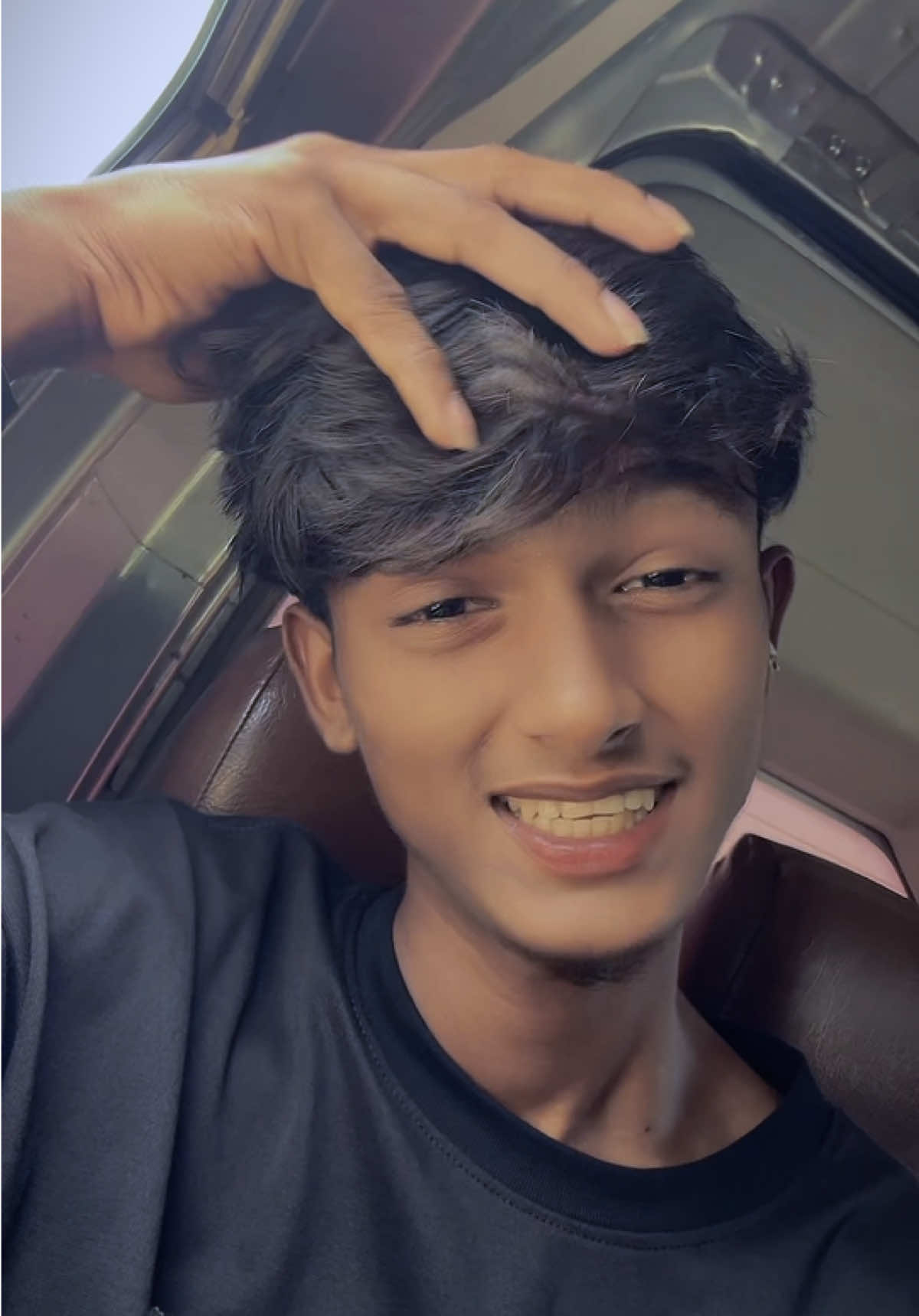 @MADHESI__XAURA