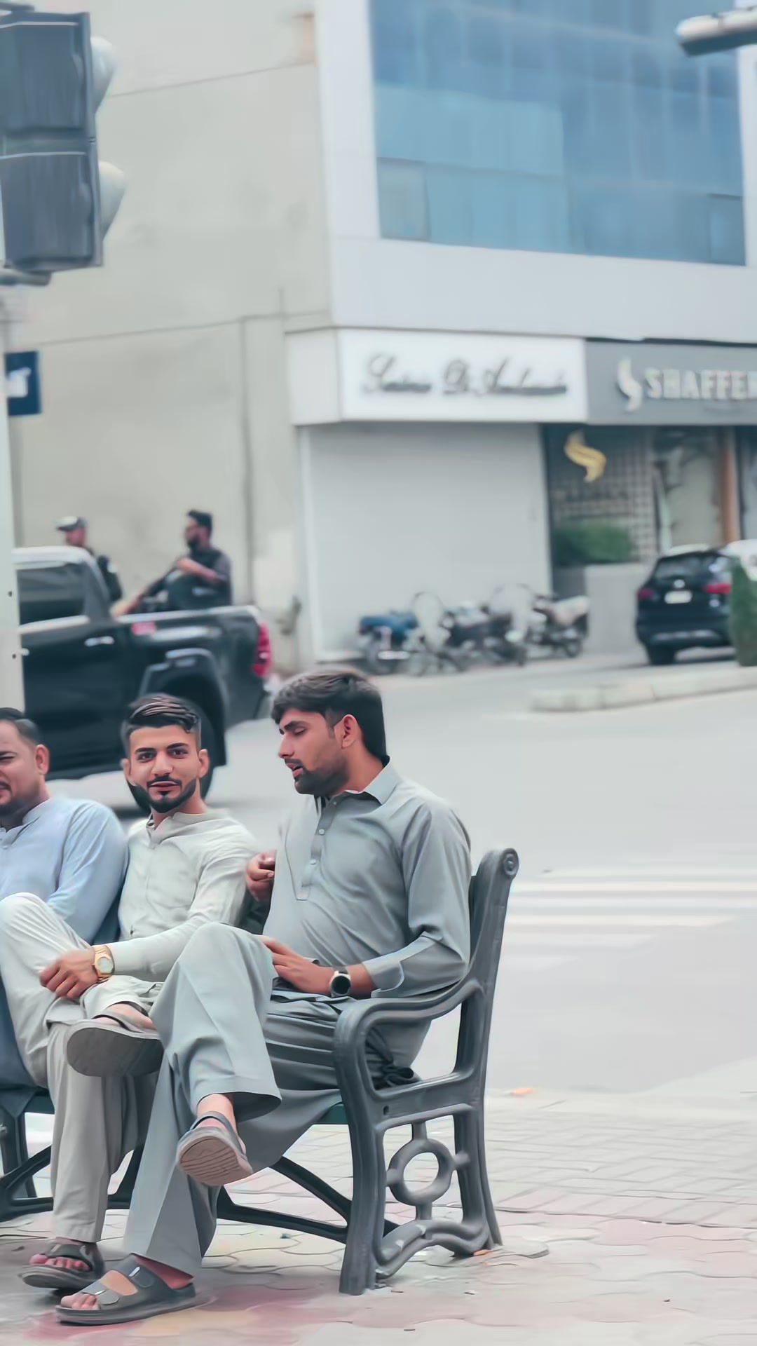 @M ی E R ツ صا حب🔥