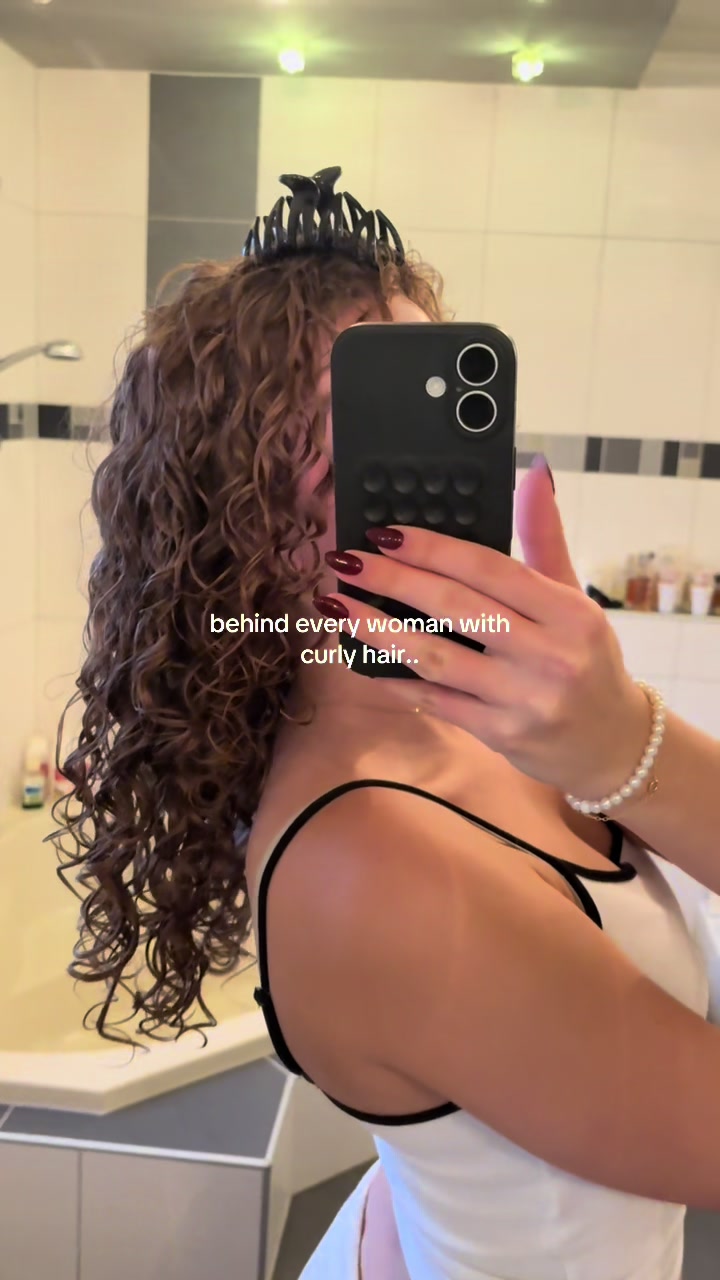 @𝑙𝑎𝑟𝑎