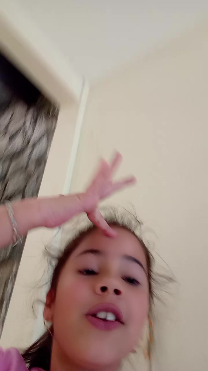 @Valentina Fernandes