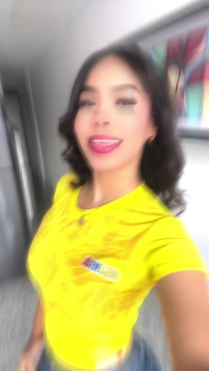 @whoisAna._