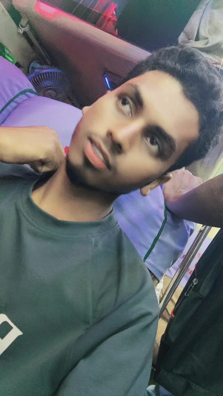 @𝔸𝕜𝕒𝕤𝕙💗