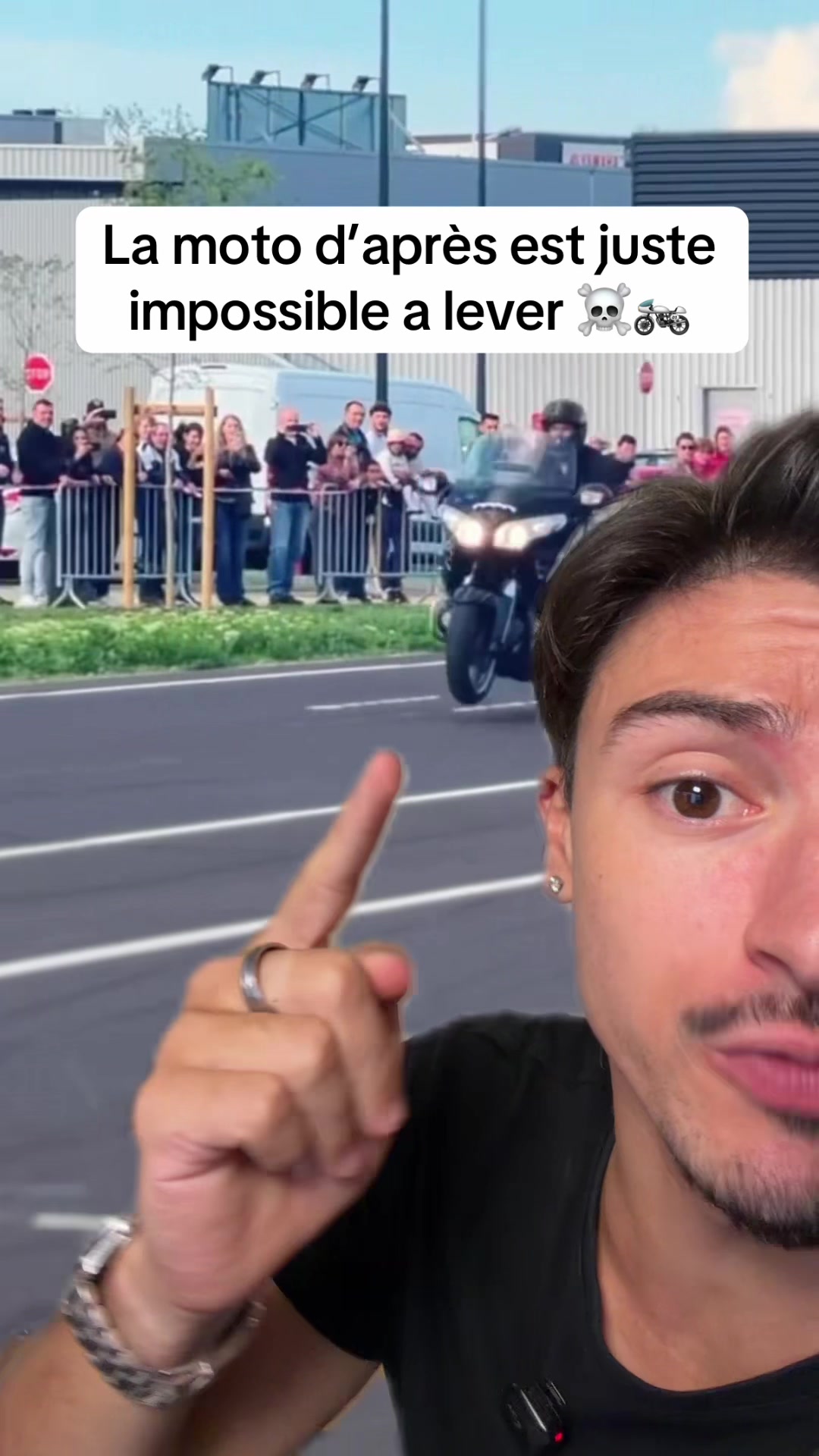 @AKIRO