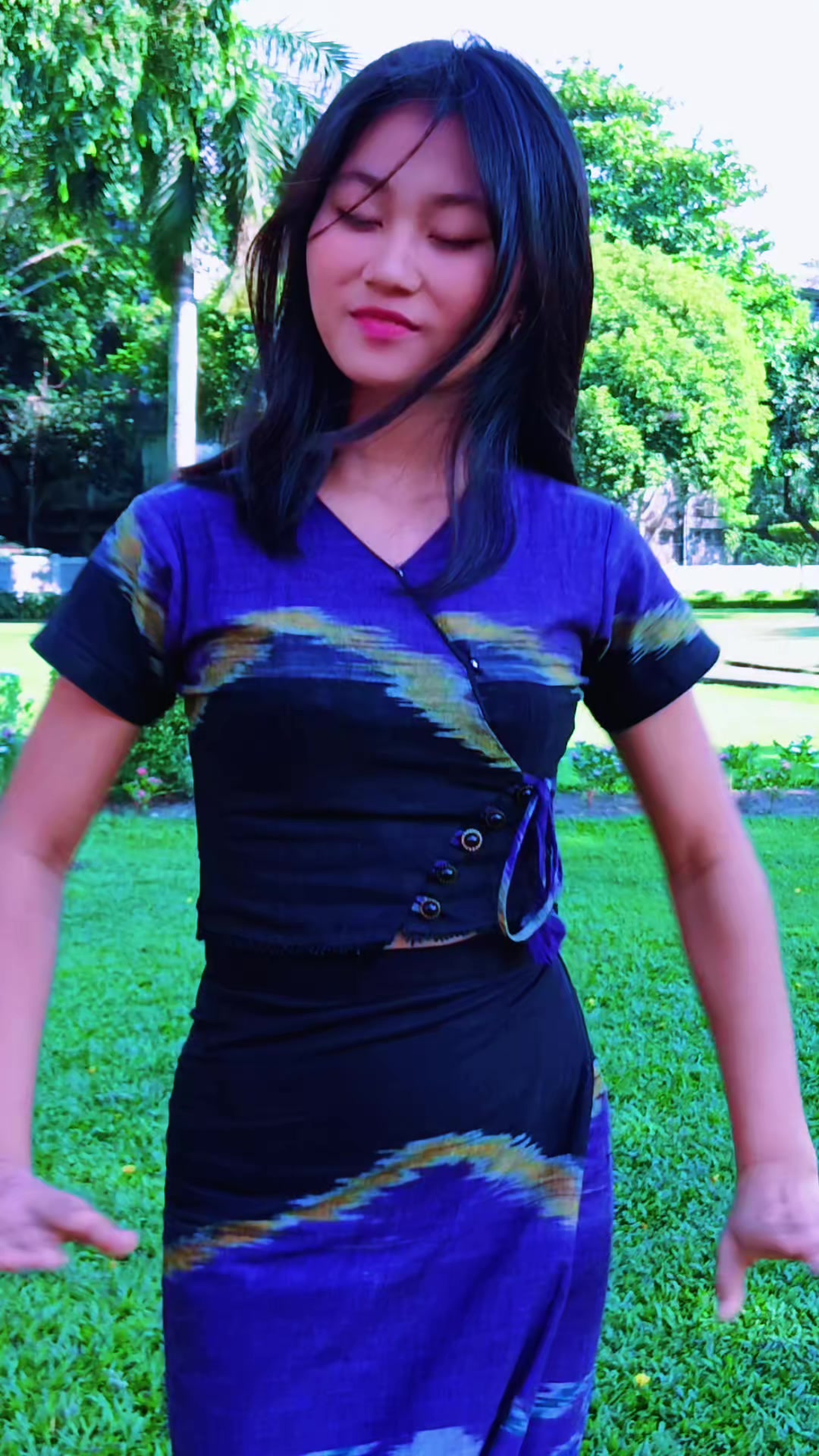 @Shwe Ni Ma
