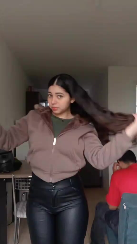 @✨𝑴𝒆𝒍𝒊✨