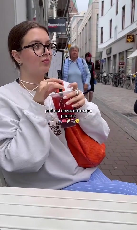 @YELYZAVETA POPOVYCH