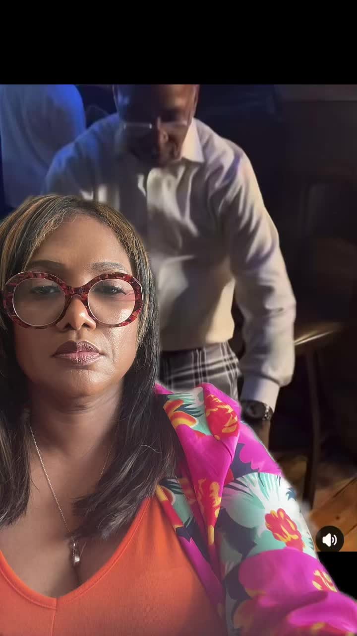 @China_Rochelle