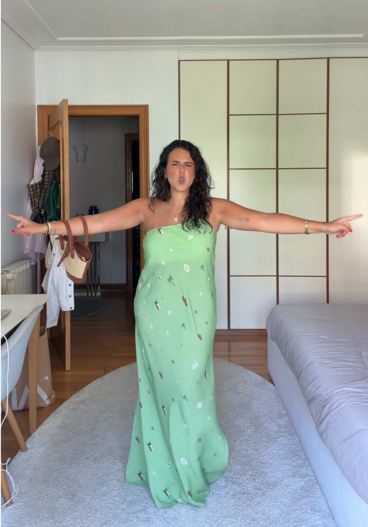 @nenas teixeira