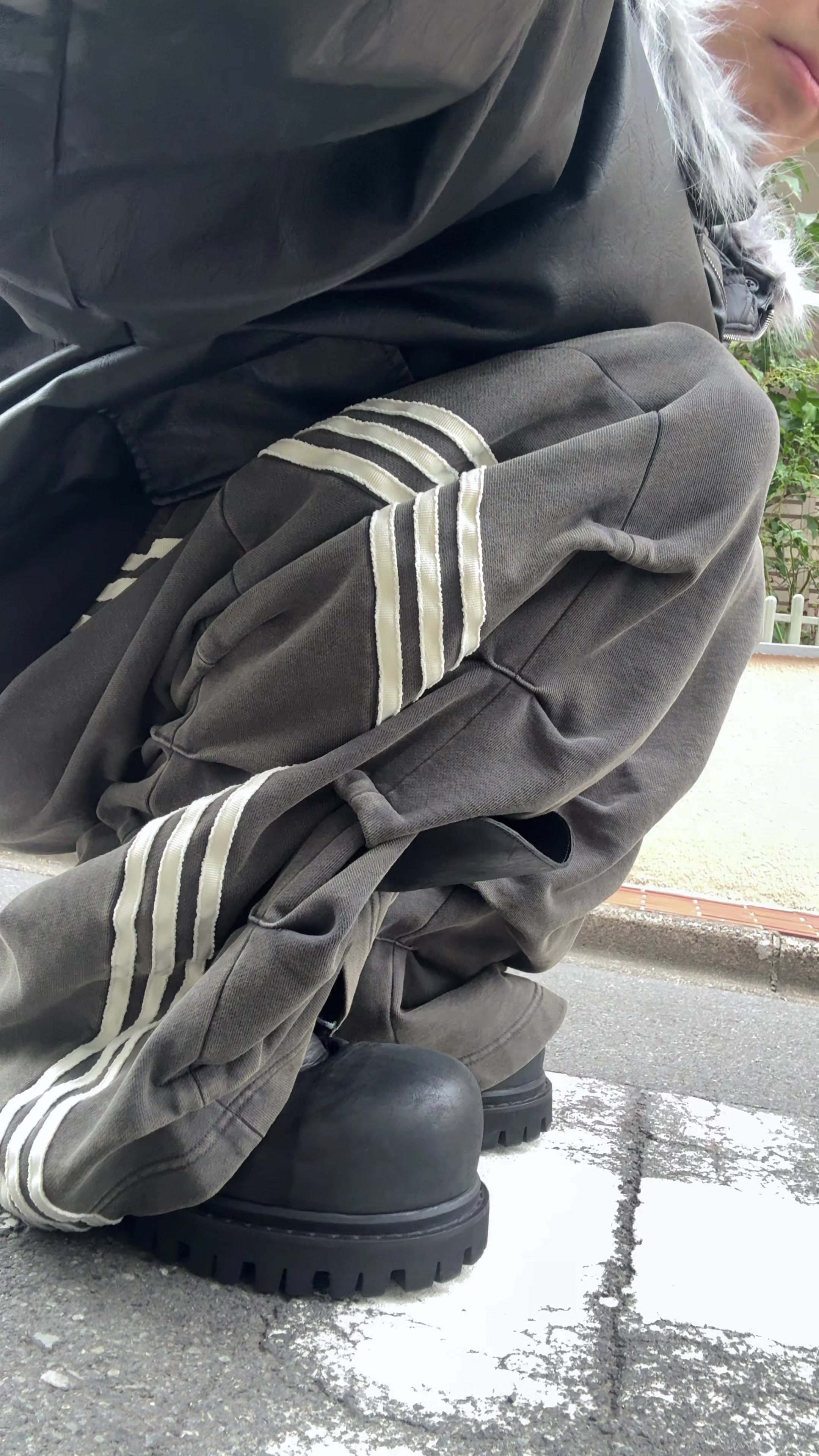 @05ニィ