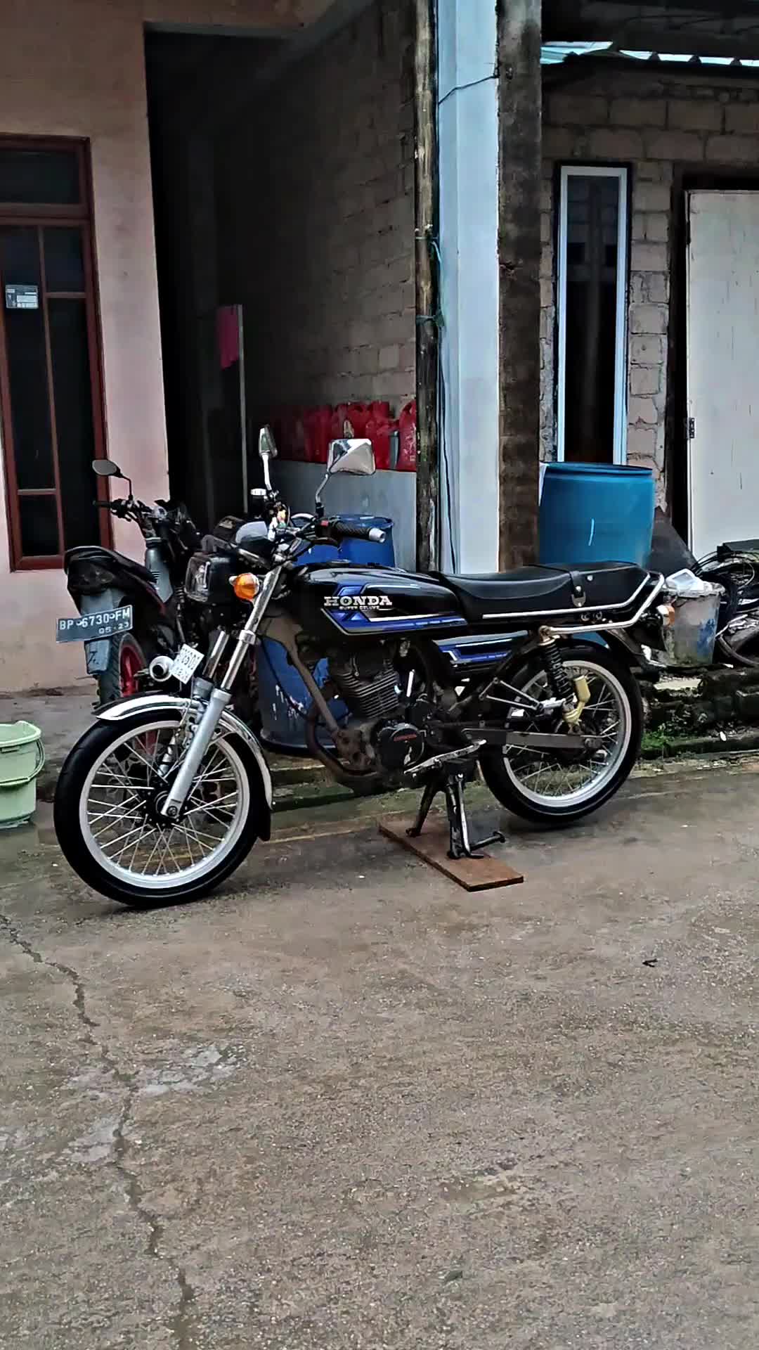 @m. zaaqy