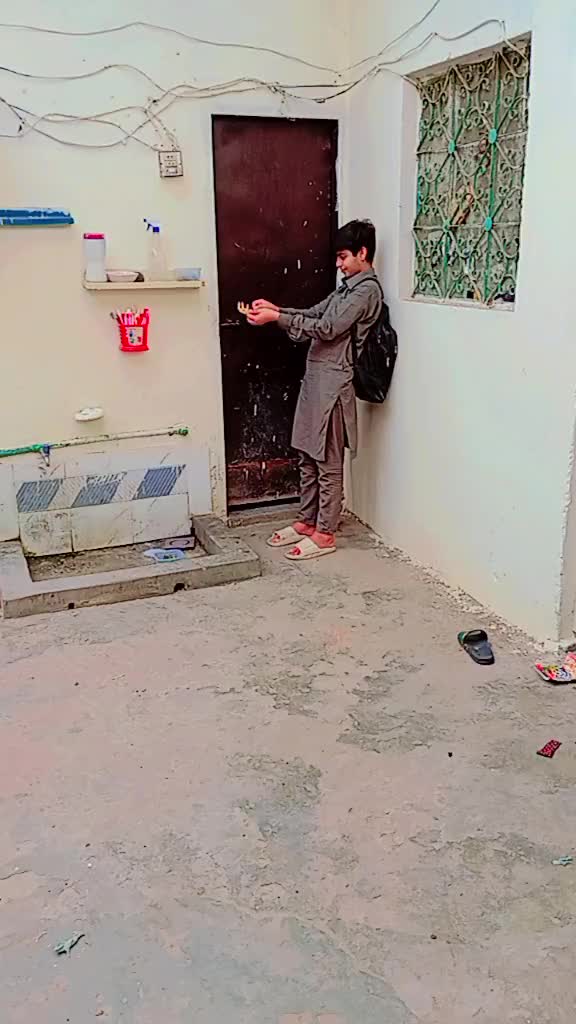 @cute bacha