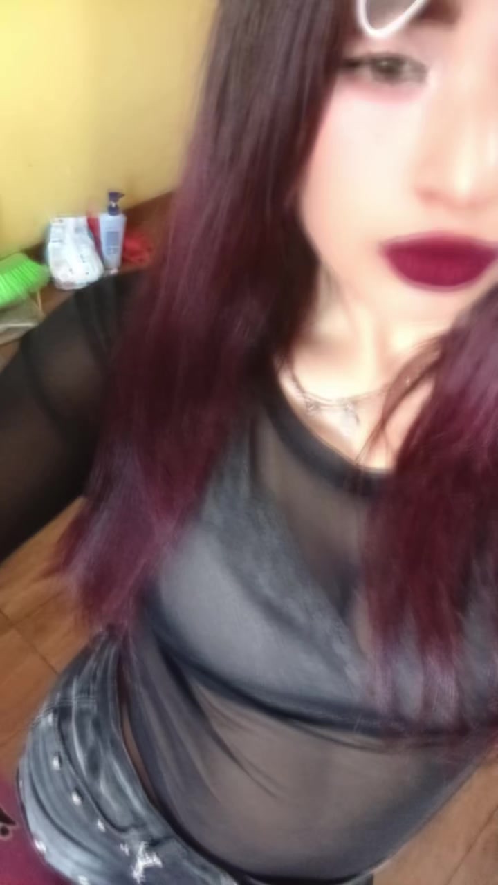 @LA PEQUÉ😈