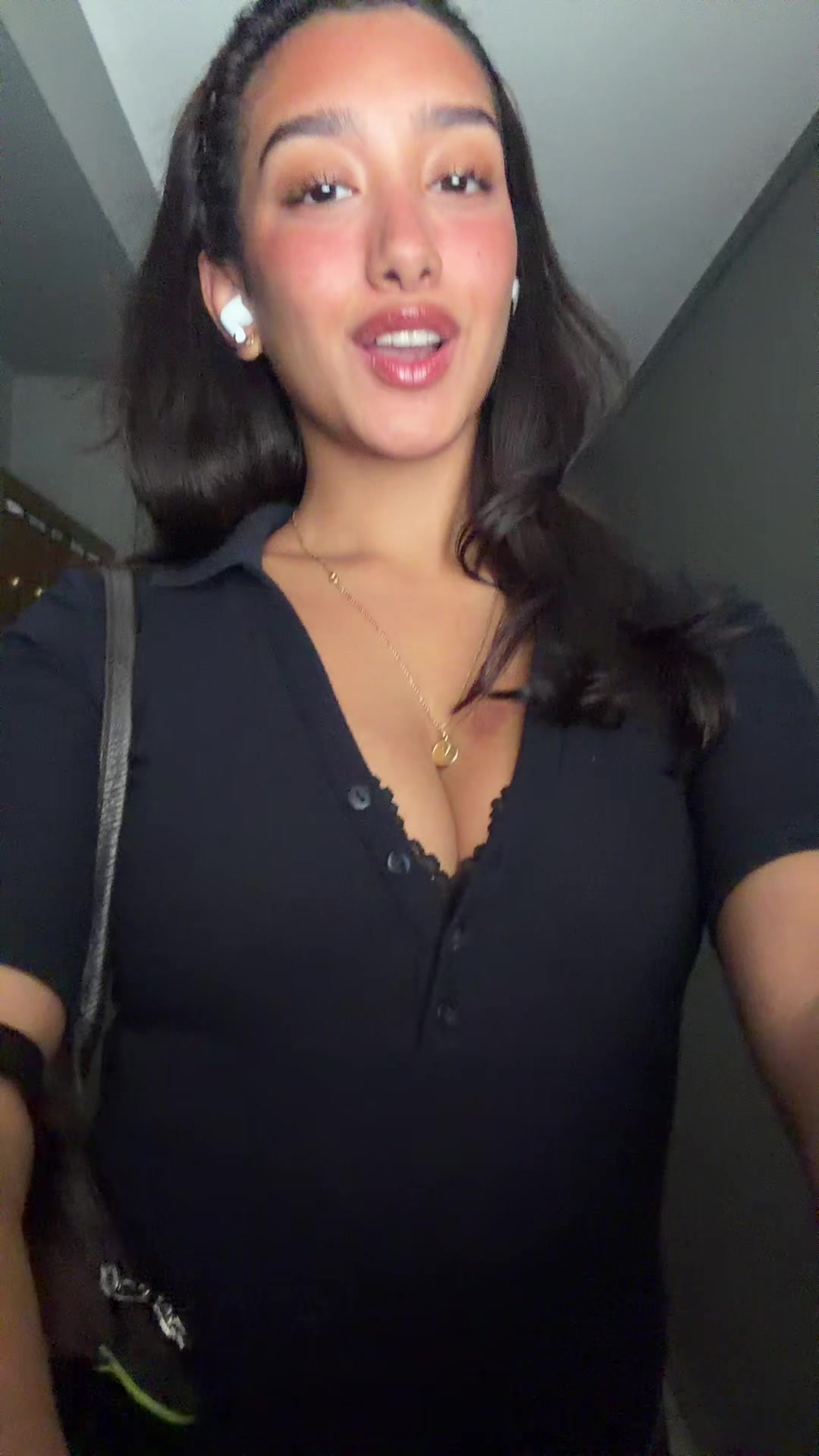@Mia Victoria