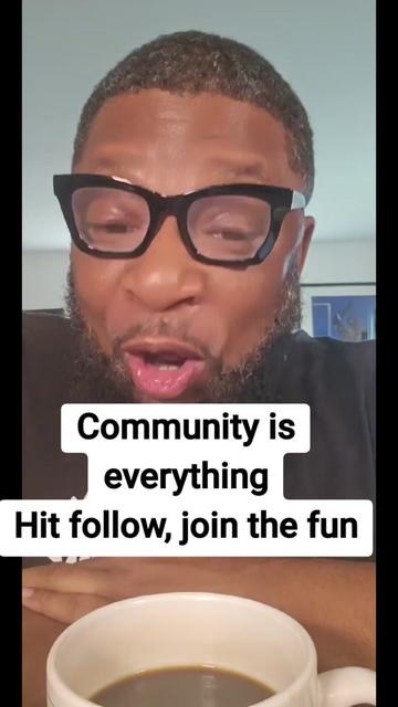 @Sirloveintheroom*