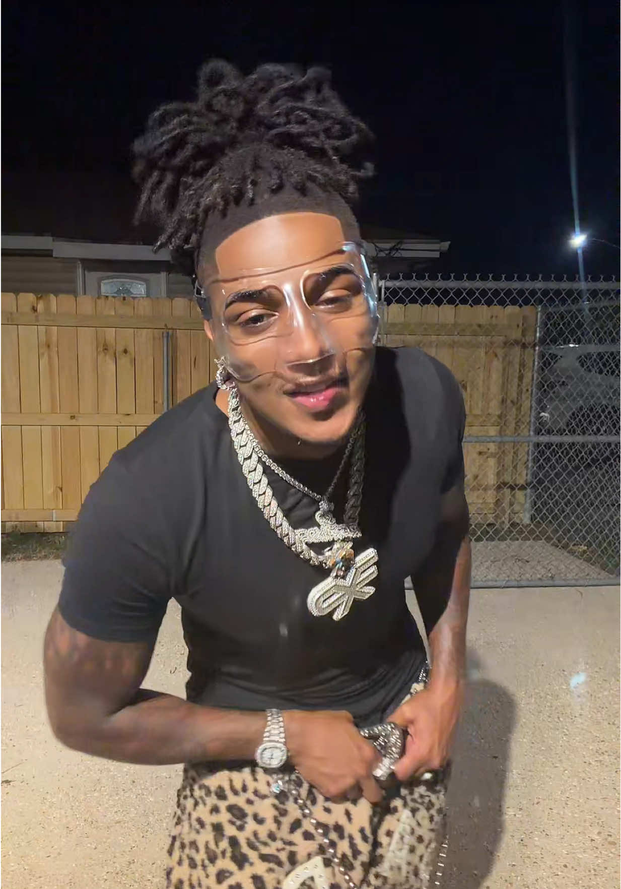 @DeeloDoItAll