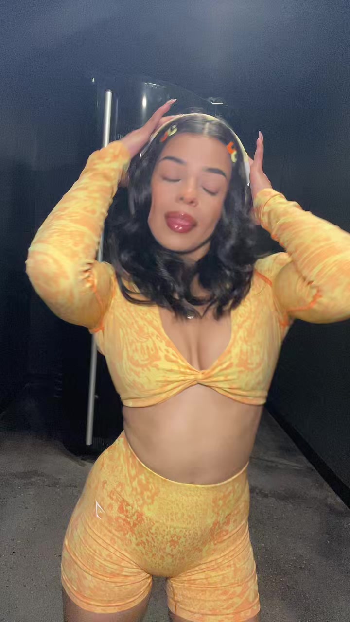 @Yalii