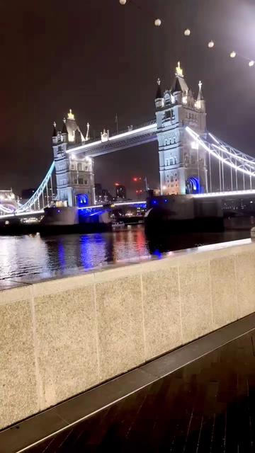 @U͠m͠a͠r͠ ͠D͠u͠zz 🎸🇬🇧