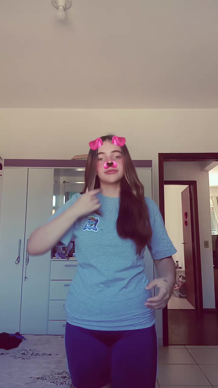 @Laís
