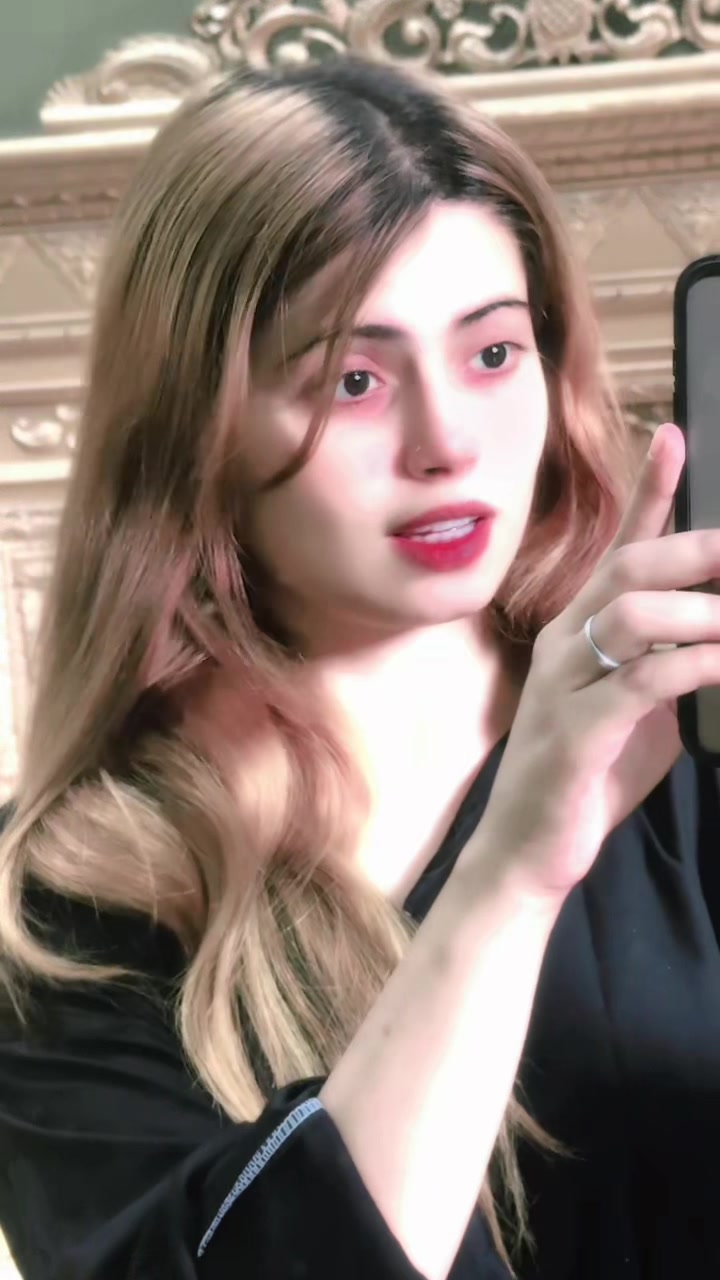 @𝑳𝒂𝒓𝒂𝒊𝒃🦋