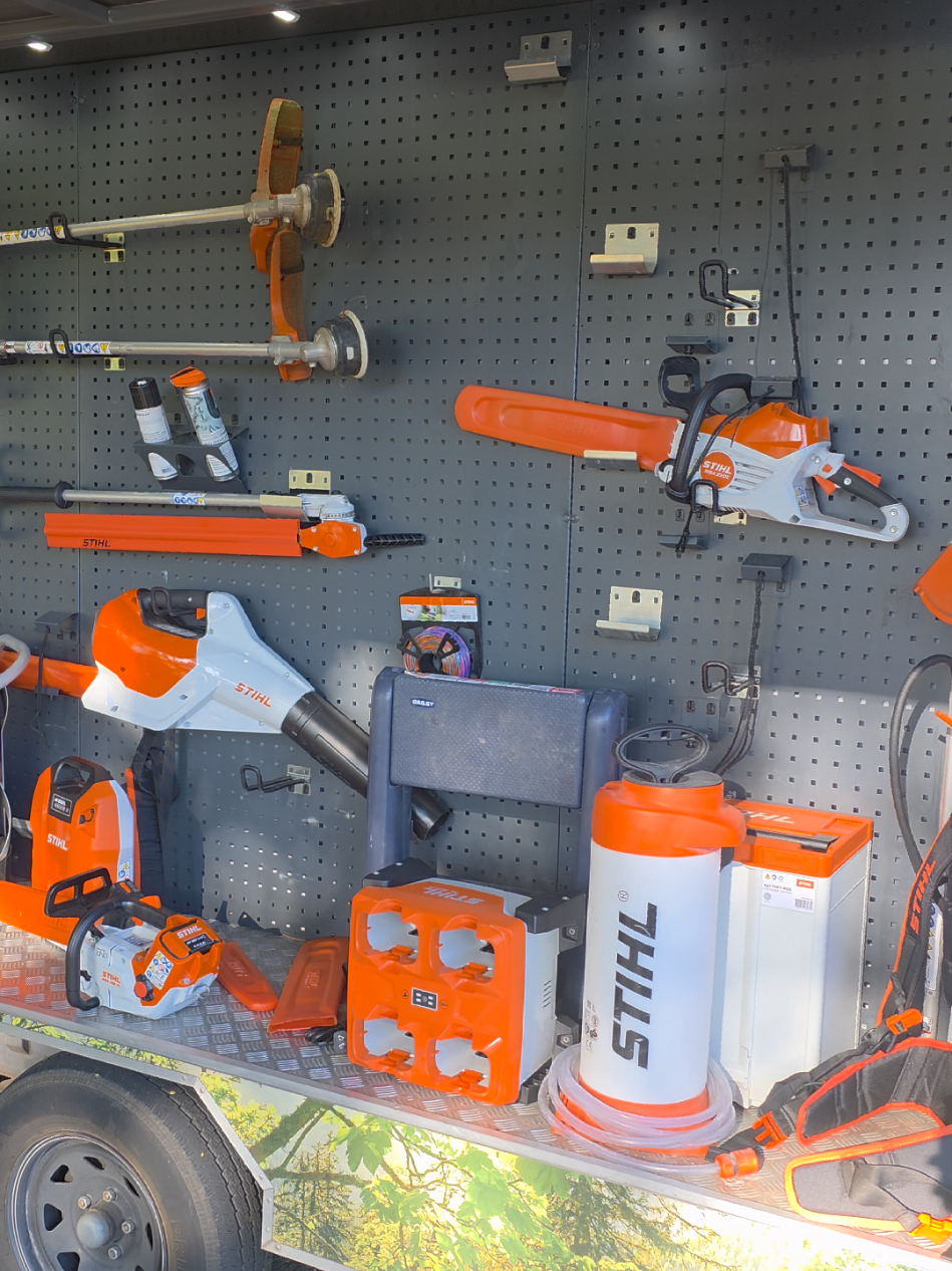 @vctraders | Stihl & John Deere