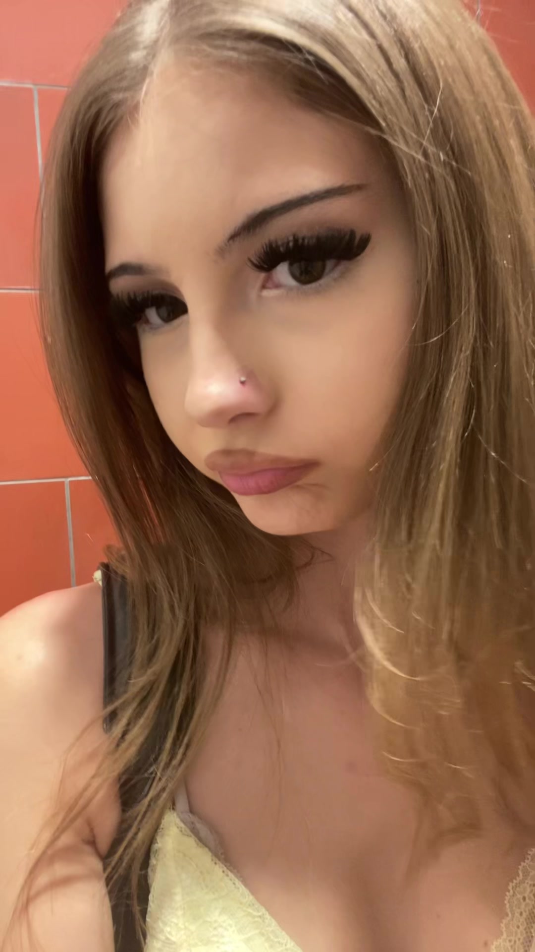 @elyssa🧁