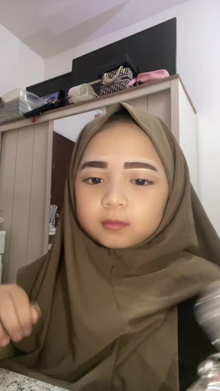 @Darling🫰🏻