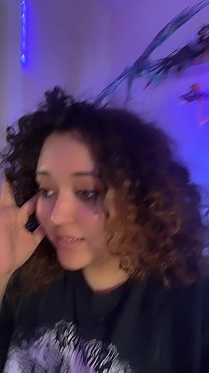 @xox_nerdynikki_xox