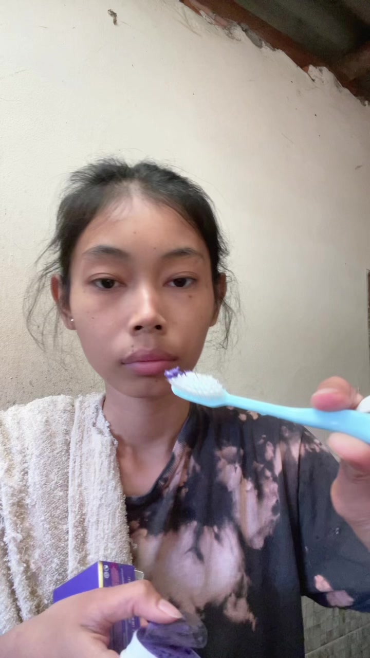 @ຕ່າຕ້າ😊