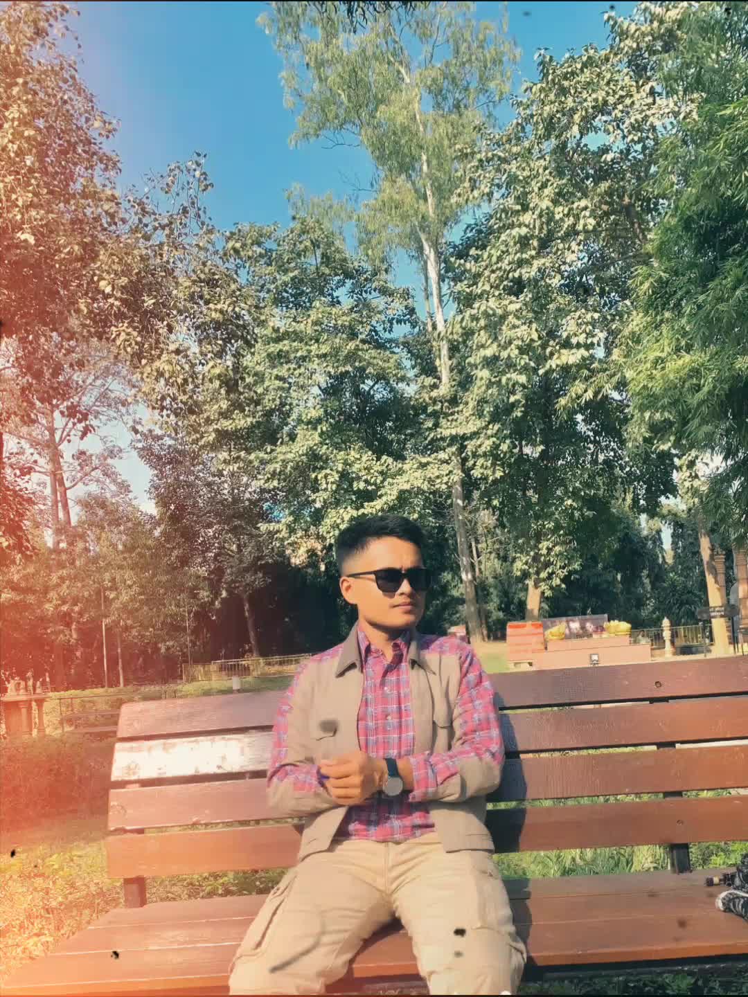 @बिपिन थापा  🕊️✨