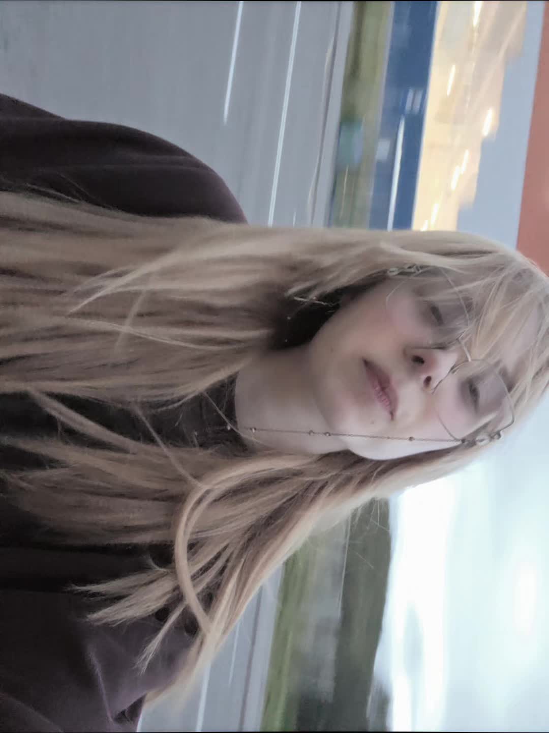 @.@