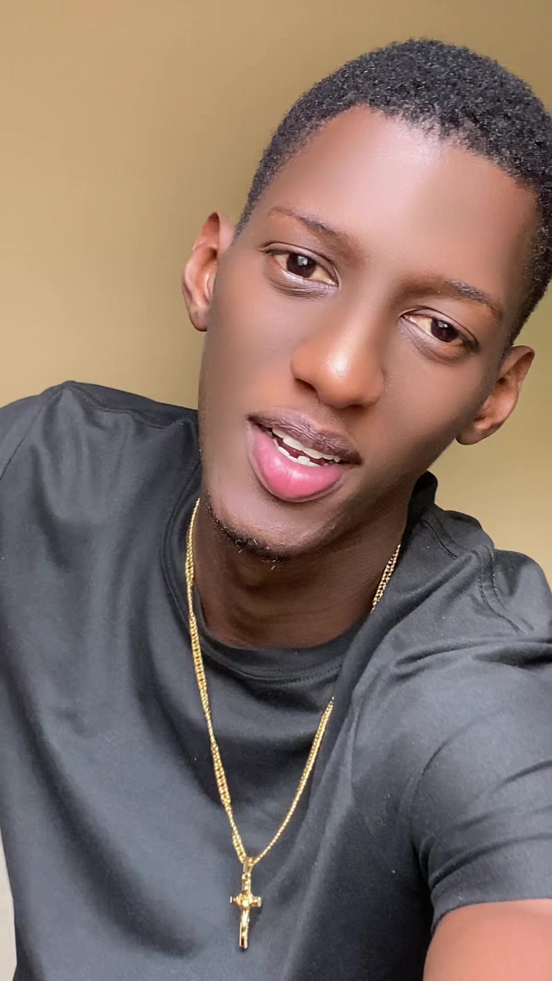 @🏀Leon 🥰
