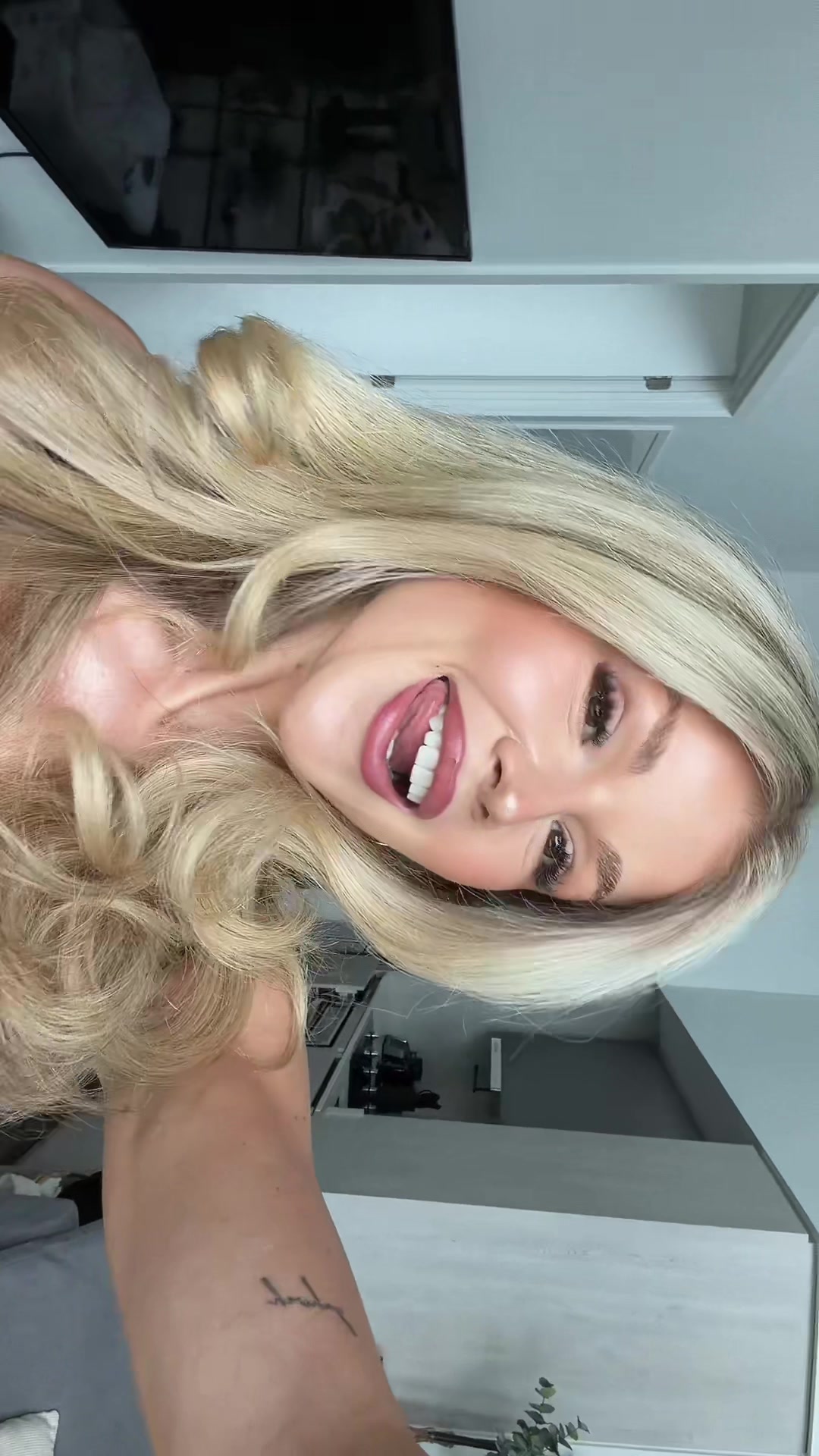 @paigemjohnston_