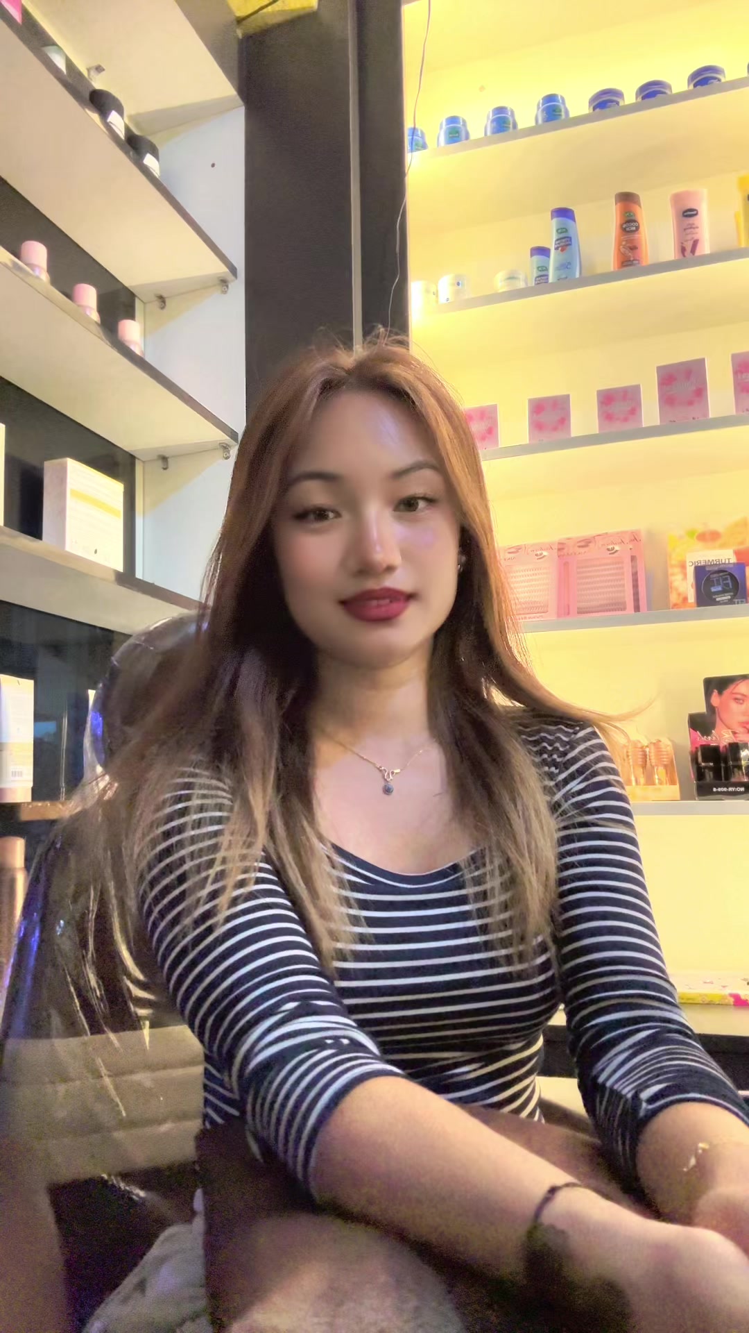 @Poonam ᥫ᭡