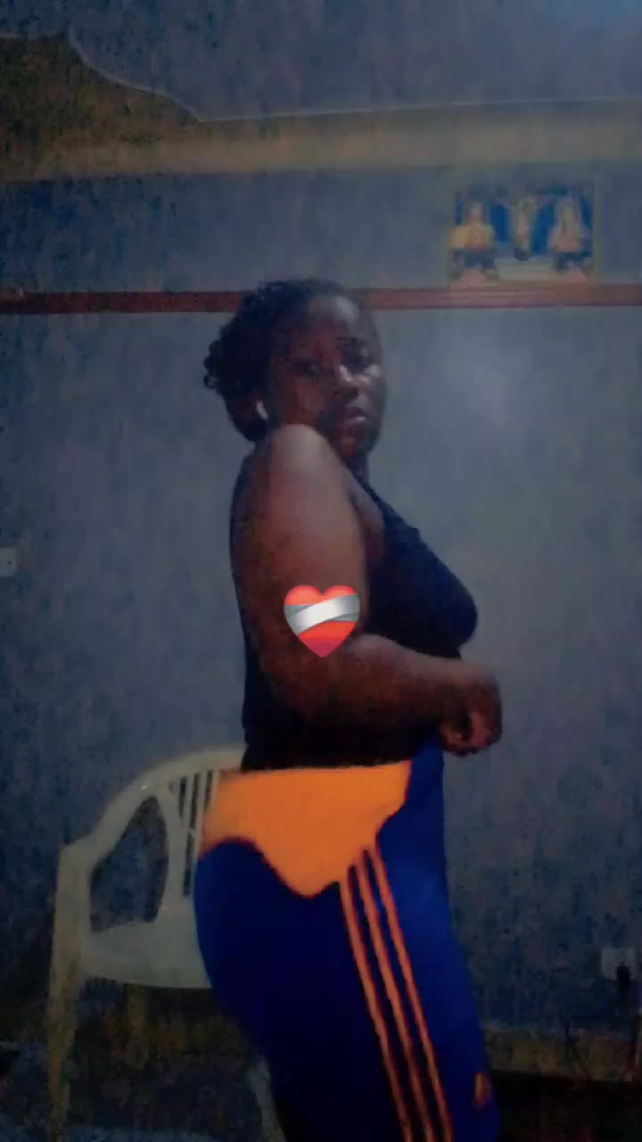 @boss lady 🇺🇬🇨🇦