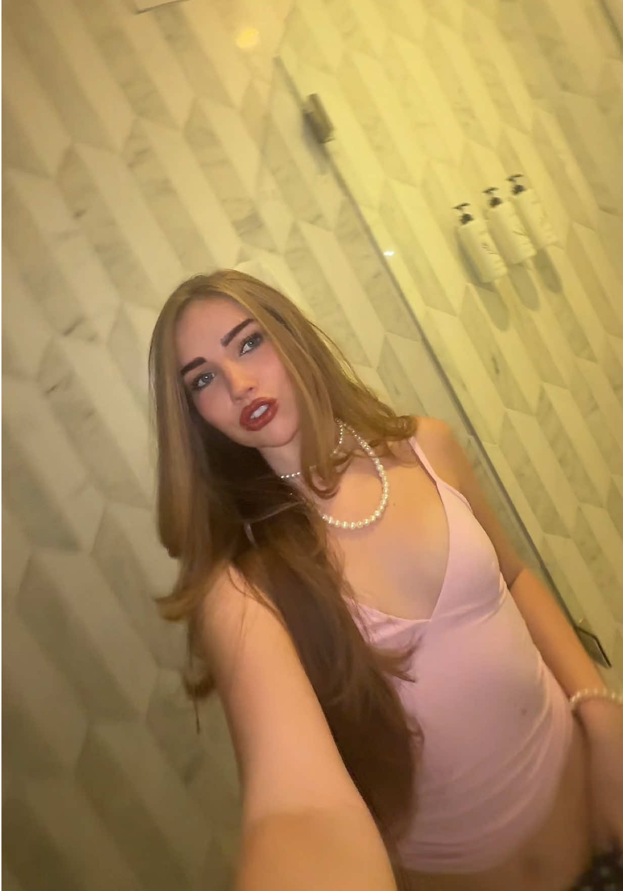 @lía