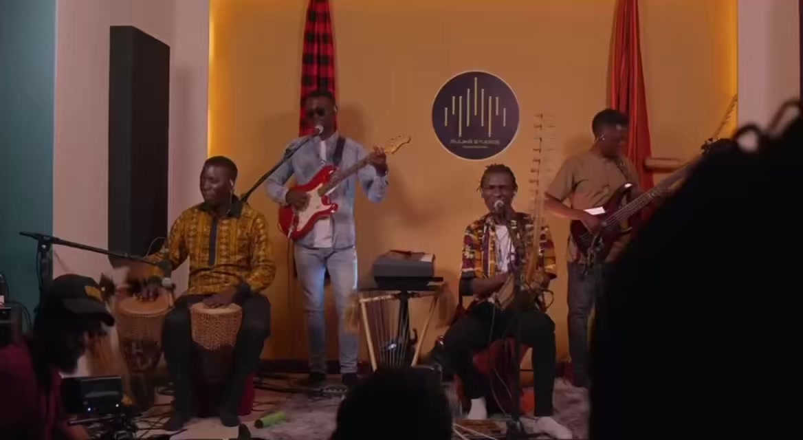 @Asiku Asiku